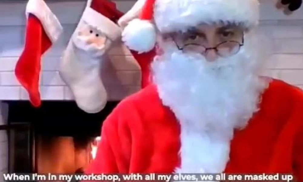 Κυβερνήτης ντύθηκε Άγιος Βασίλης για να πείσει τα παιδιά να μην κάνουν οικογενειακά Χριστούγεννα